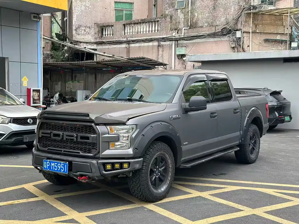 Ford F-150 Raptor