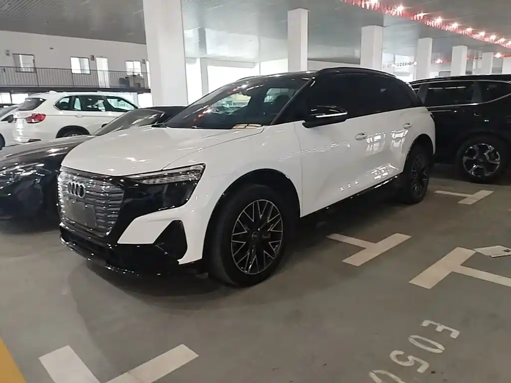 Audi Q5 e-tron — миниатюра 2