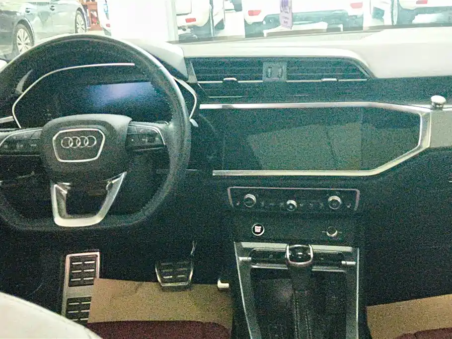 Audi Q3 — фотографии объявления, Фото 12