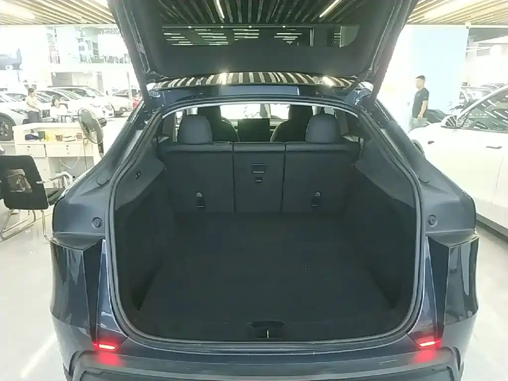 Tesla Model Y — фотографии объявления, Фото 19