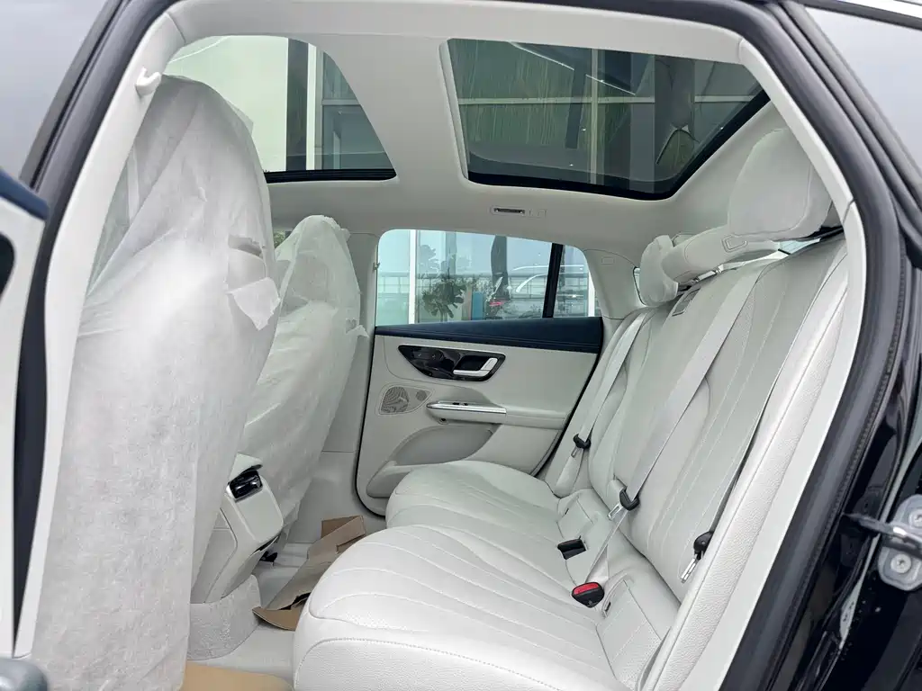 Mercedes-Benz EQE 2025 500 4MATIC