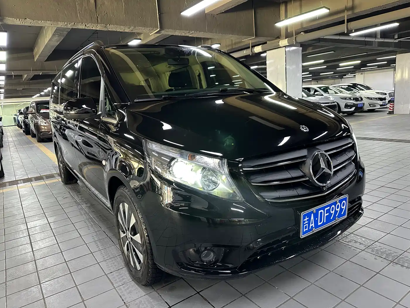 Mercedes-Benz Vito