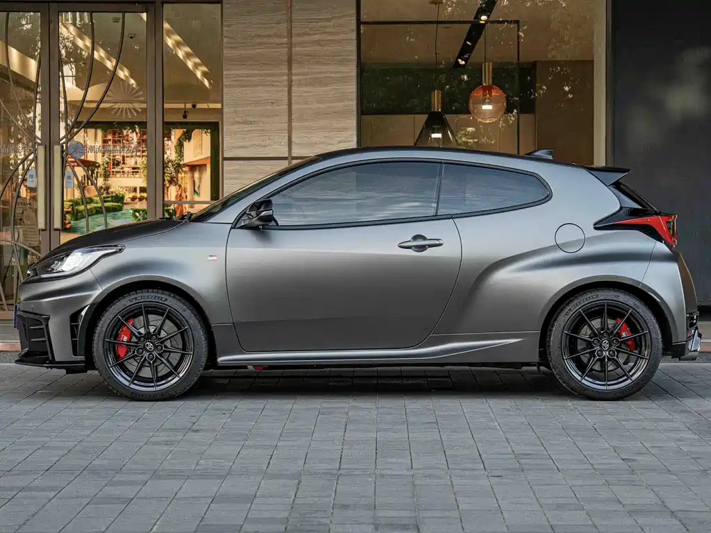 Toyota GR YARIS 2025 GR
