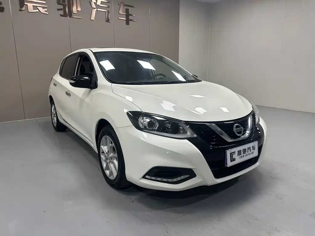 Nissan Tiida — миниатюра 3
