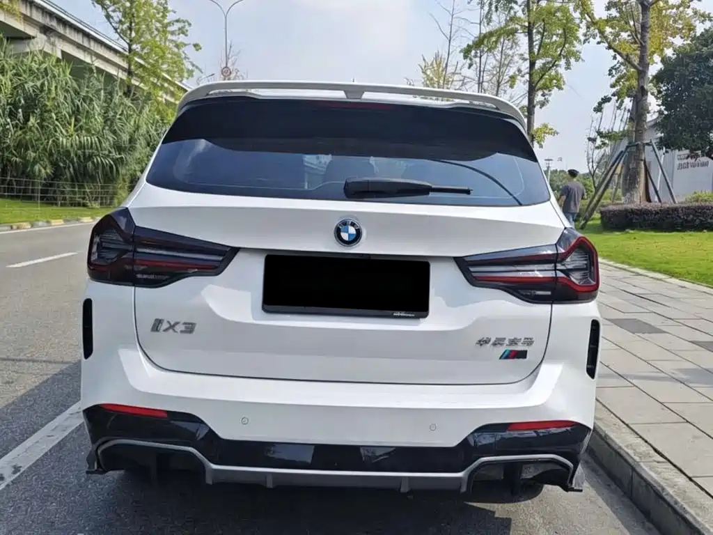 BMW iX3 — миниатюра 6