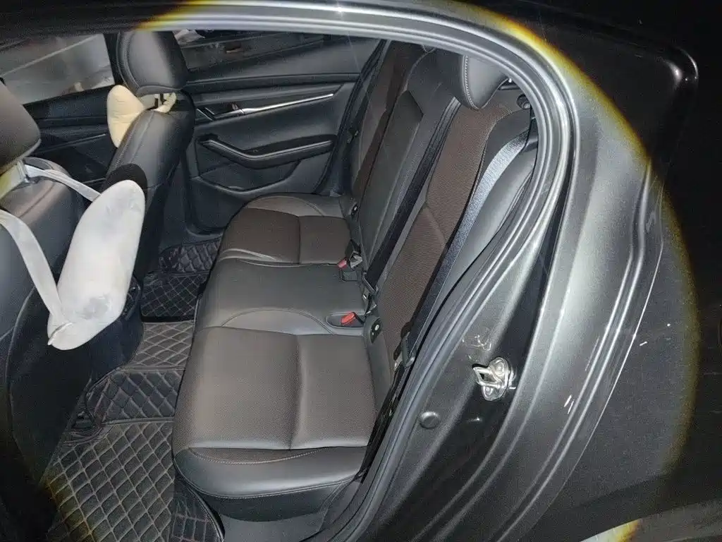 Mazda 3 Axela — миниатюра 13