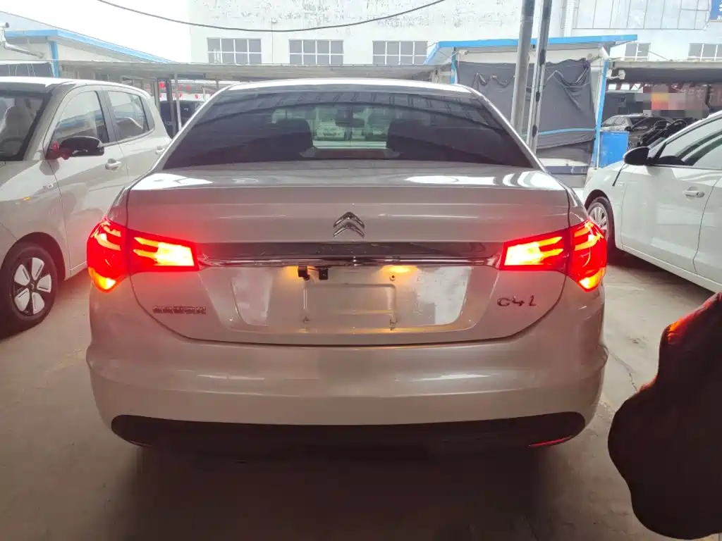Citroen C4L — миниатюра 6