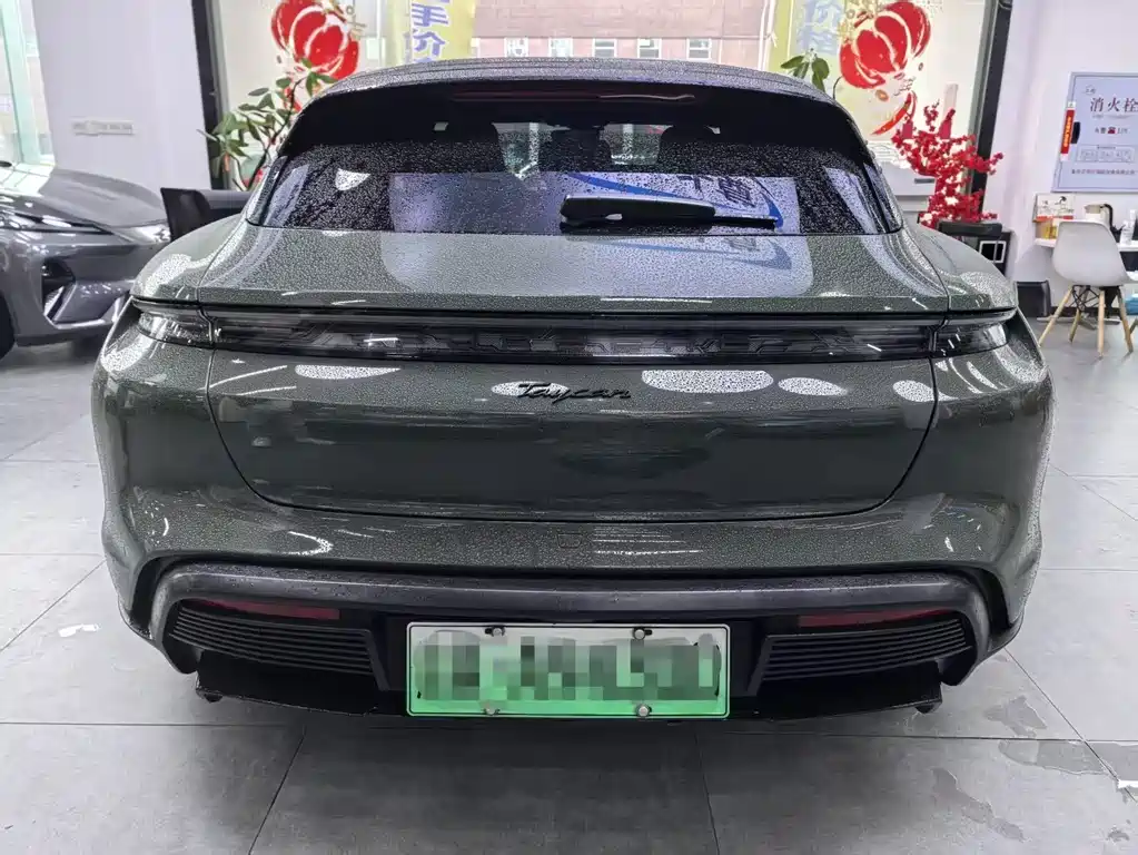 Porsche Taycan — миниатюра 6