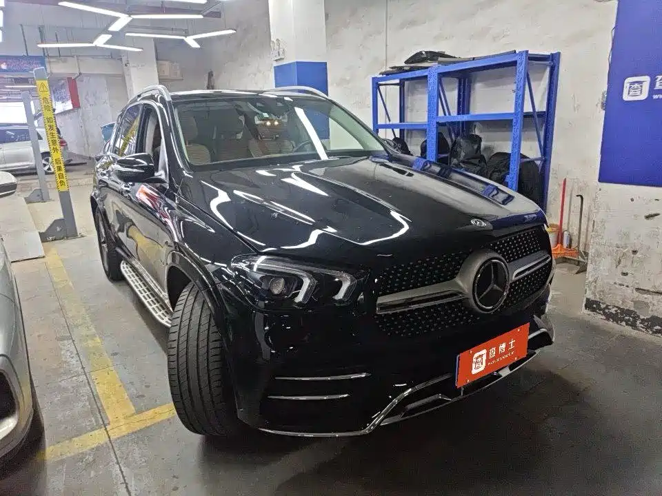 Mercedes-Benz GLE (Import) — миниатюра 2