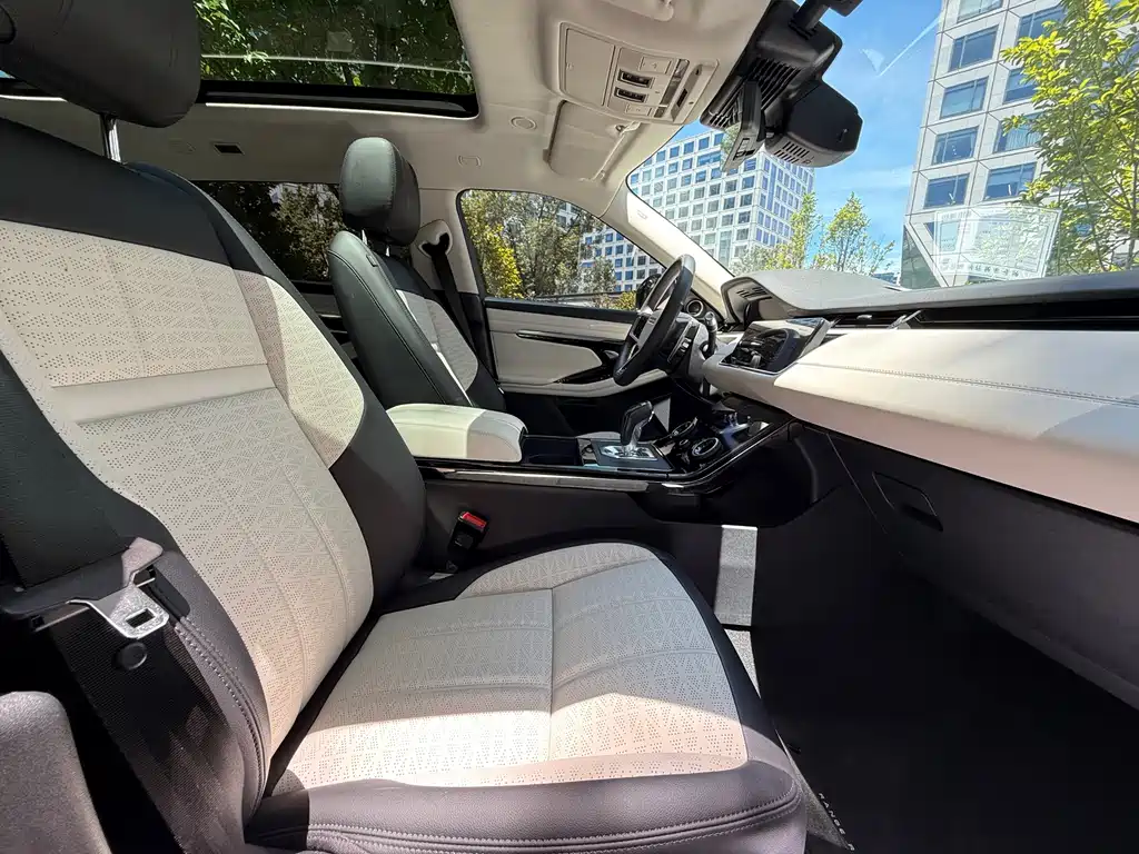 Land Rover Evoque — миниатюра 9