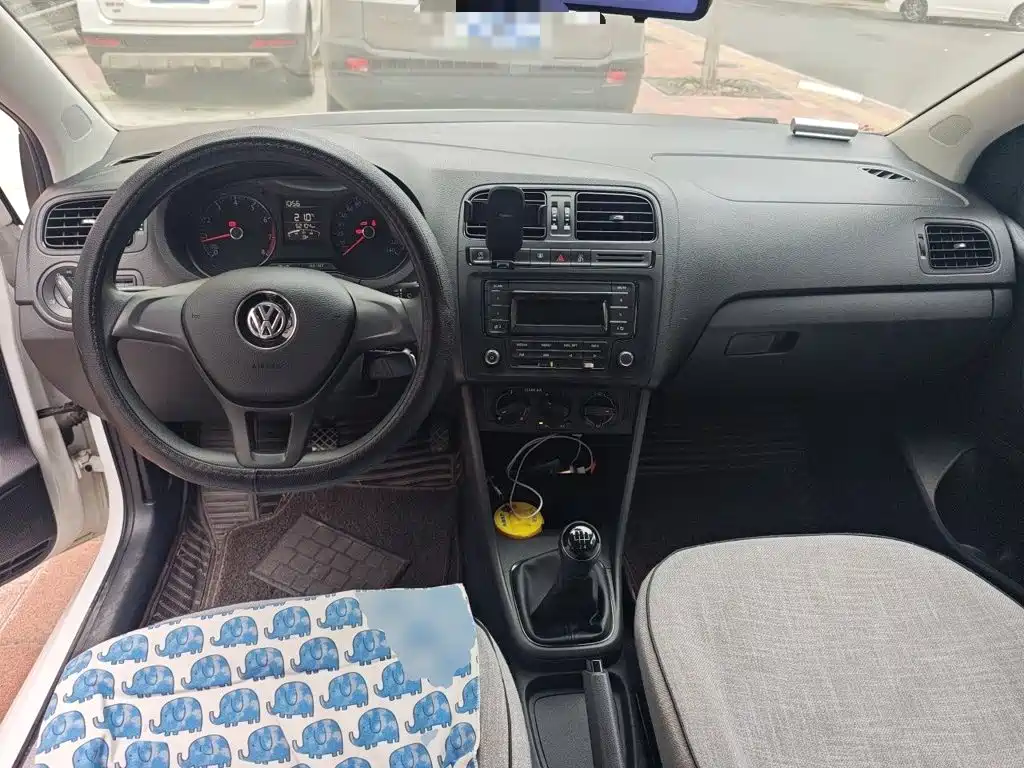 Volkswagen Polo — миниатюра 5