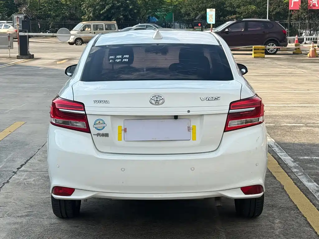 Toyota Vios — миниатюра 6