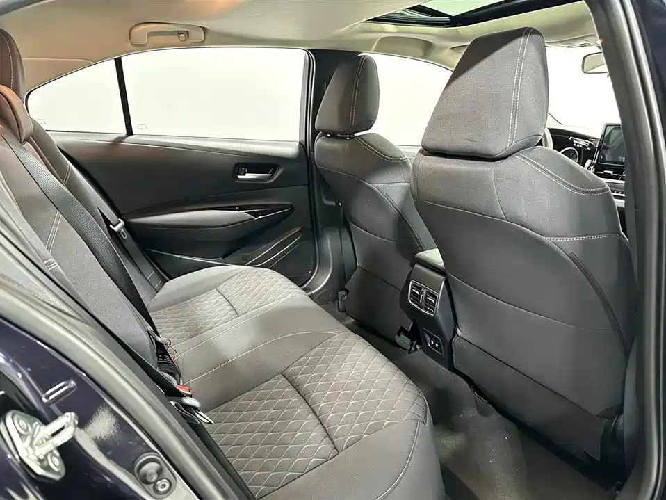 Toyota Allion — миниатюра 6