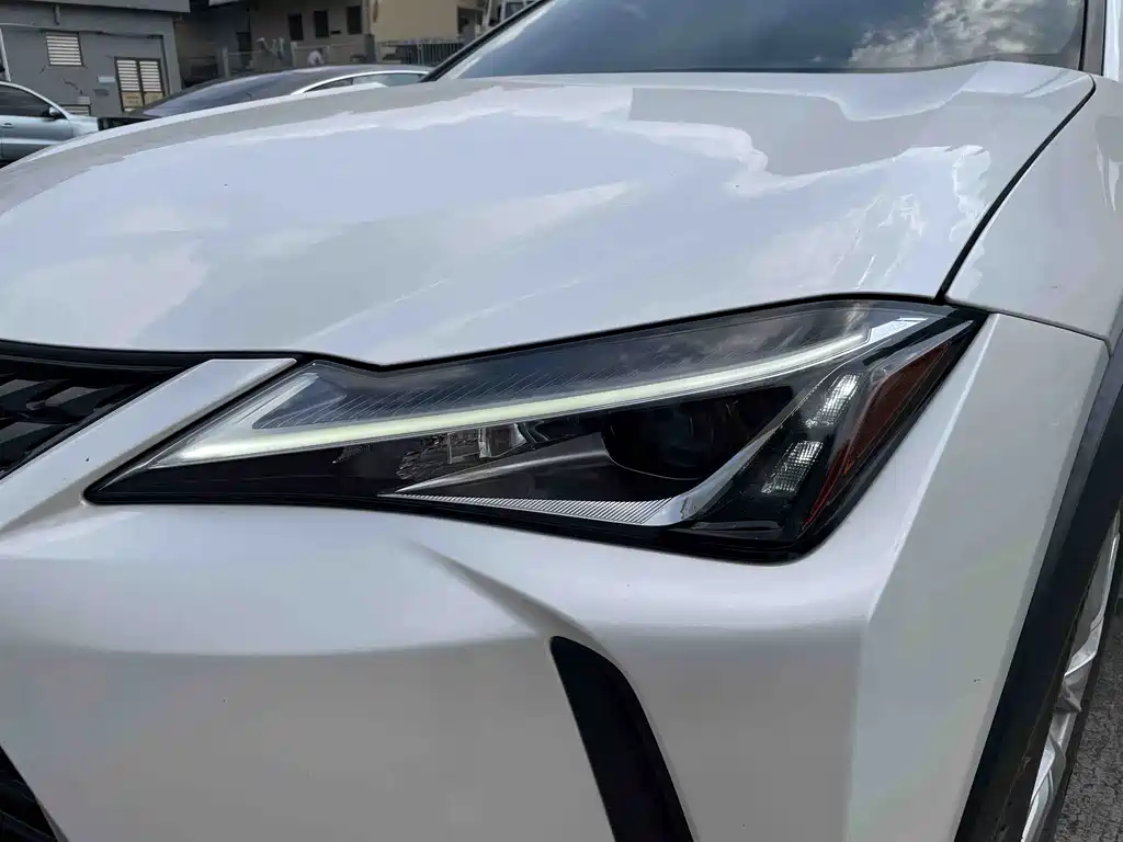 Lexus UX — миниатюра 15