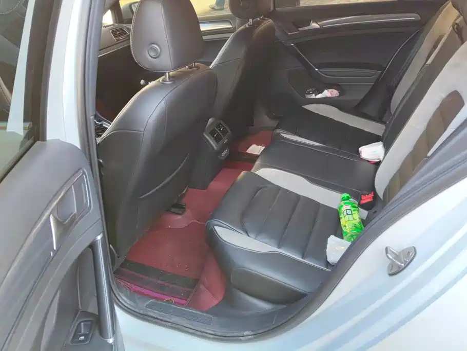 Volkswagen Golf — миниатюра 11