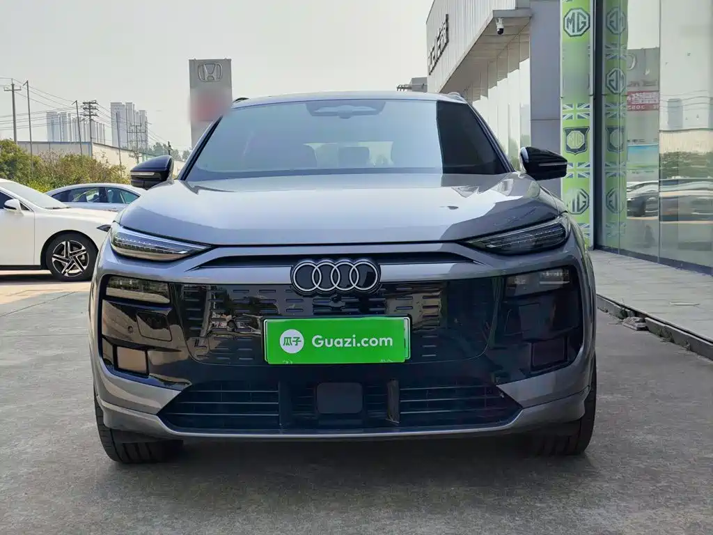 Audi Q6L e-tron — миниатюра 3