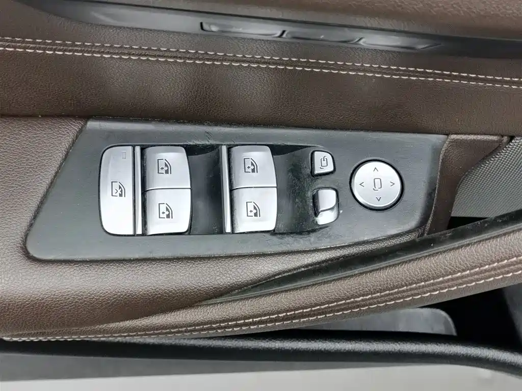 BMW 5 Series 5 2021 535Le M Sport