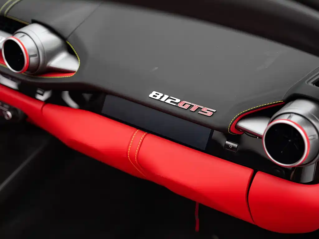 Ferrari 812 — миниатюра 11