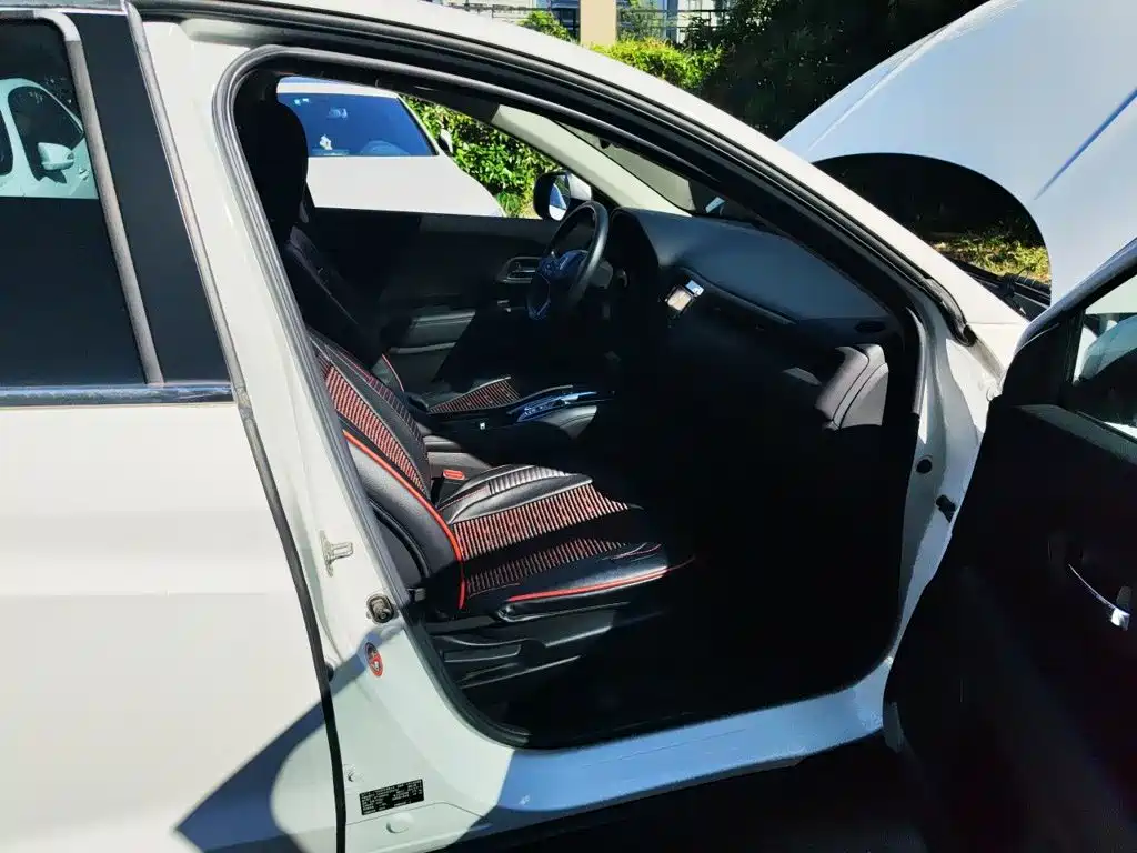 Honda Vezel — миниатюра 19