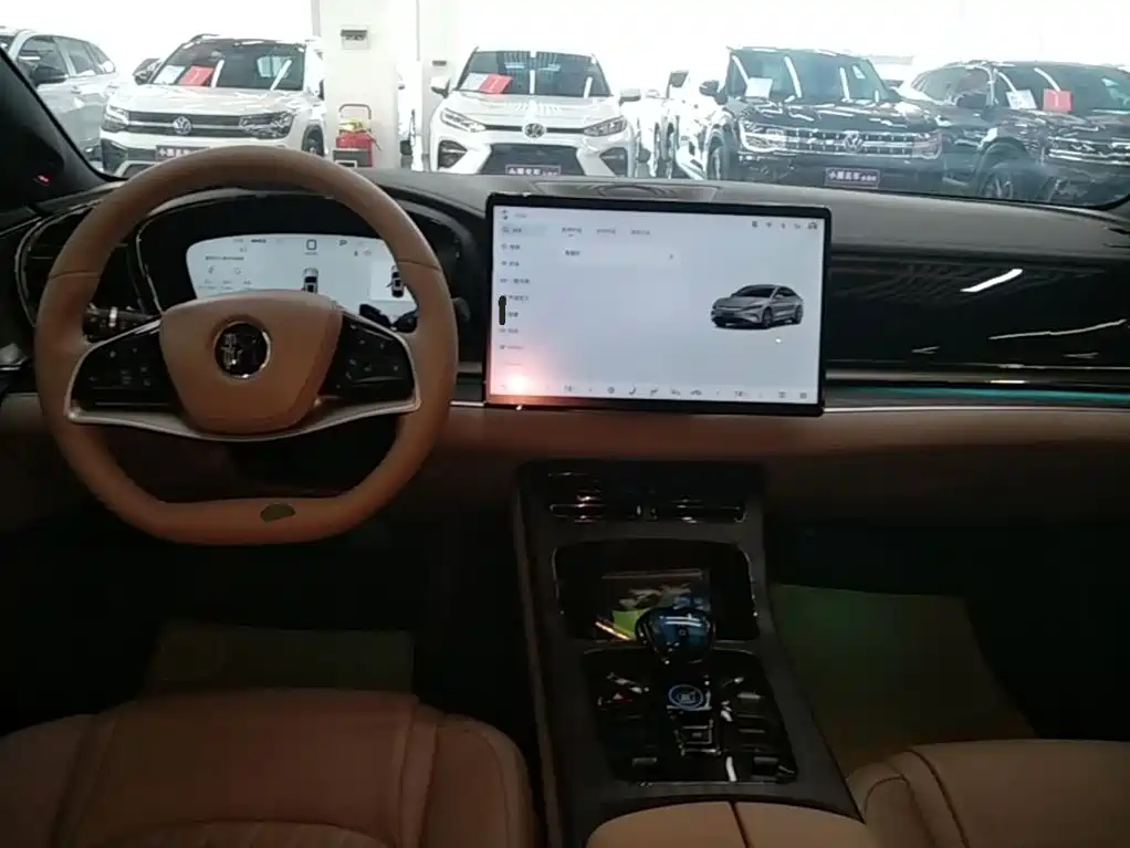 BYD Han 2025 DM-i Smart Drive 125KM Flagship
