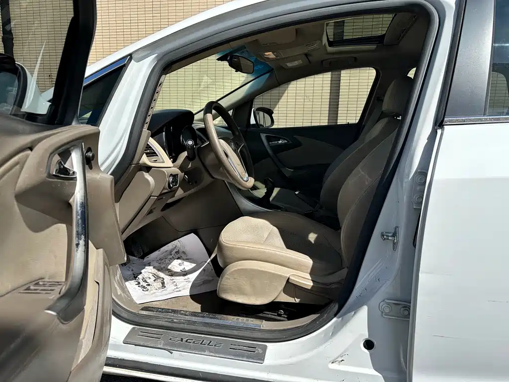 Buick Excelle — миниатюра 9