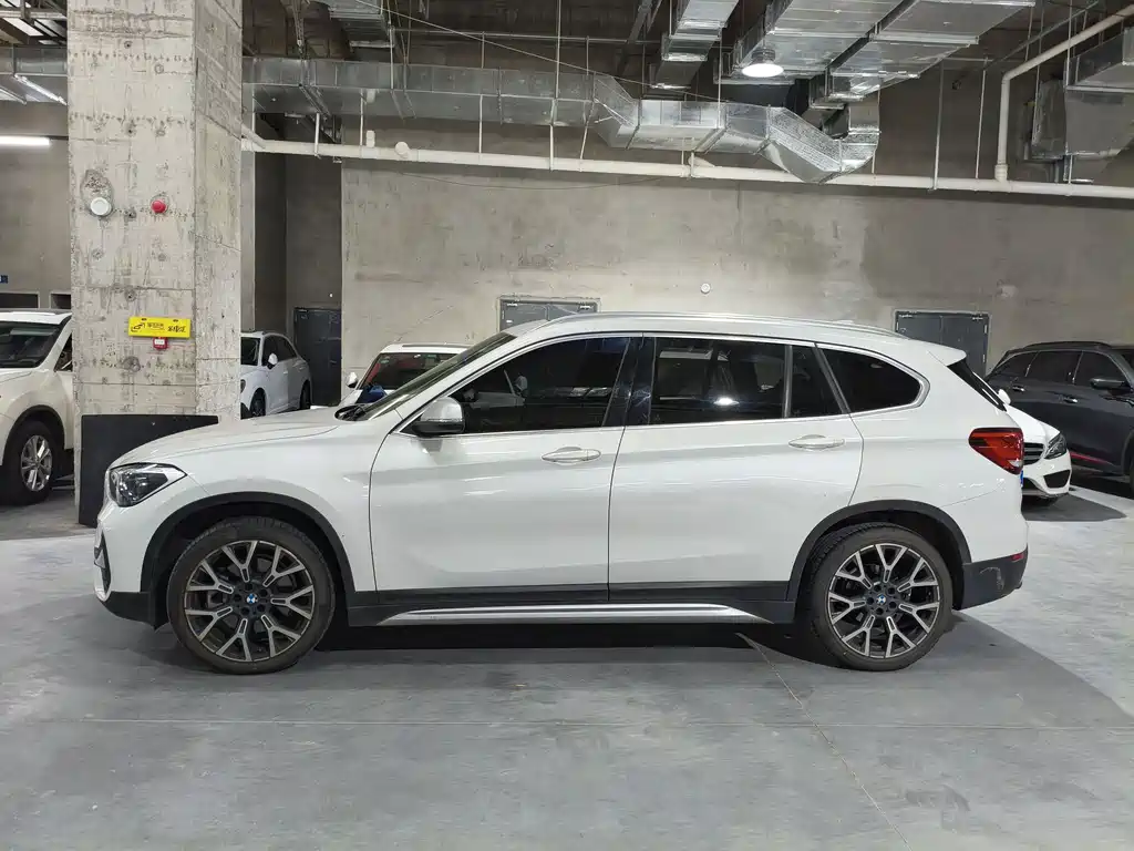 BMW X1 2021 xDrive25Li Premium