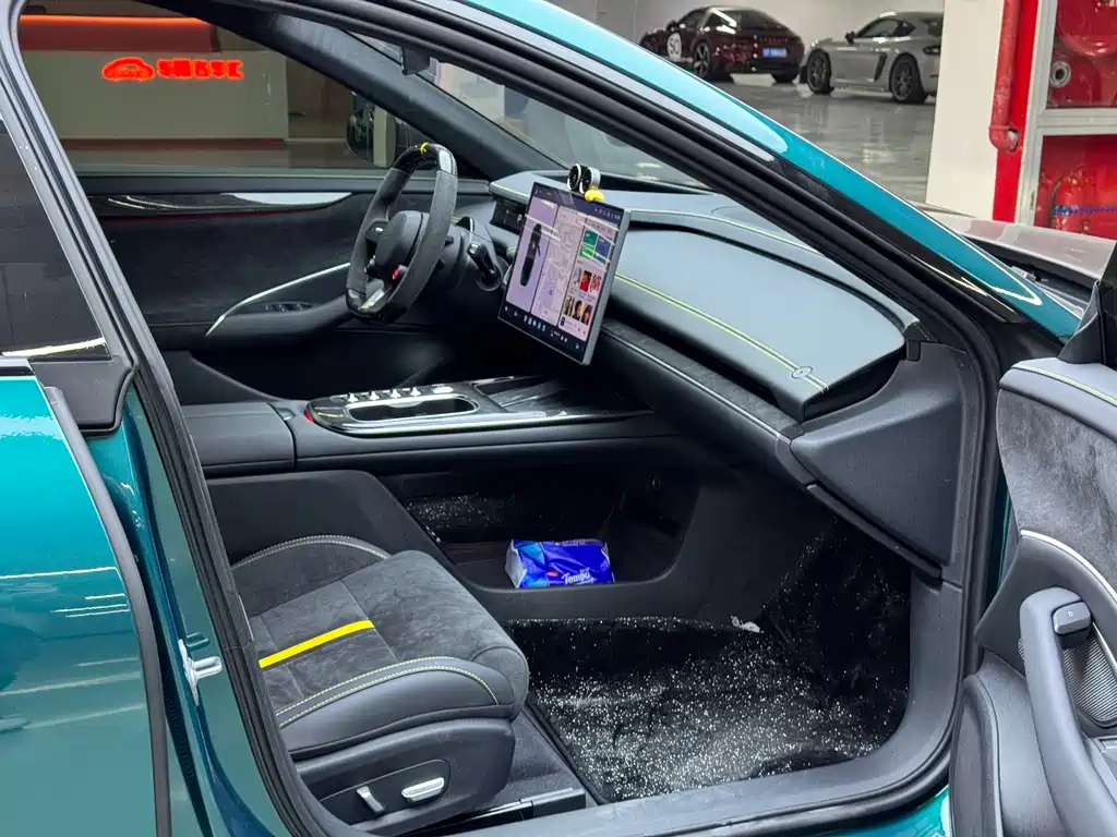 XIAOMI CAR XIAOMI SU7 ULTRA