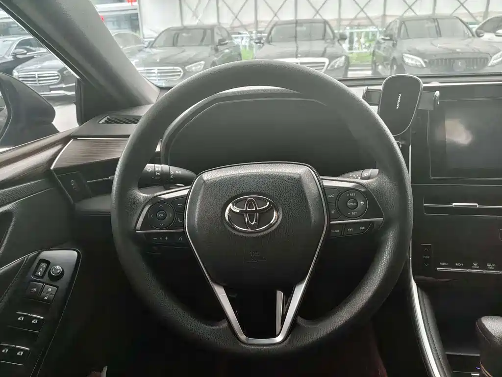 Toyota Avalon — миниатюра 26