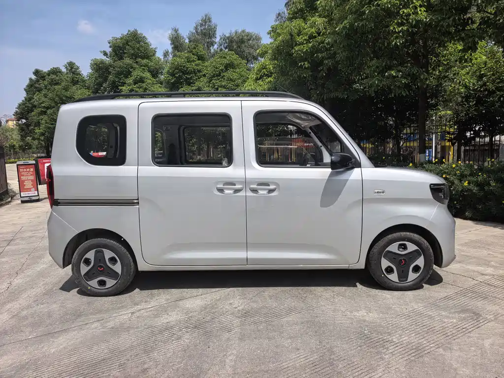 Wuling Sunshine EV 2025 305km