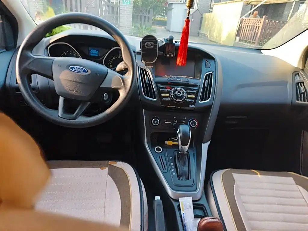Ford Focus — миниатюра 13