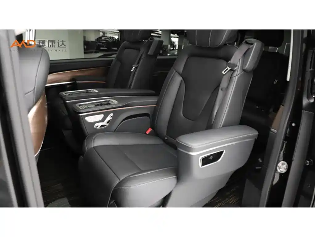 Mercedes-Benz V-Class — миниатюра 7