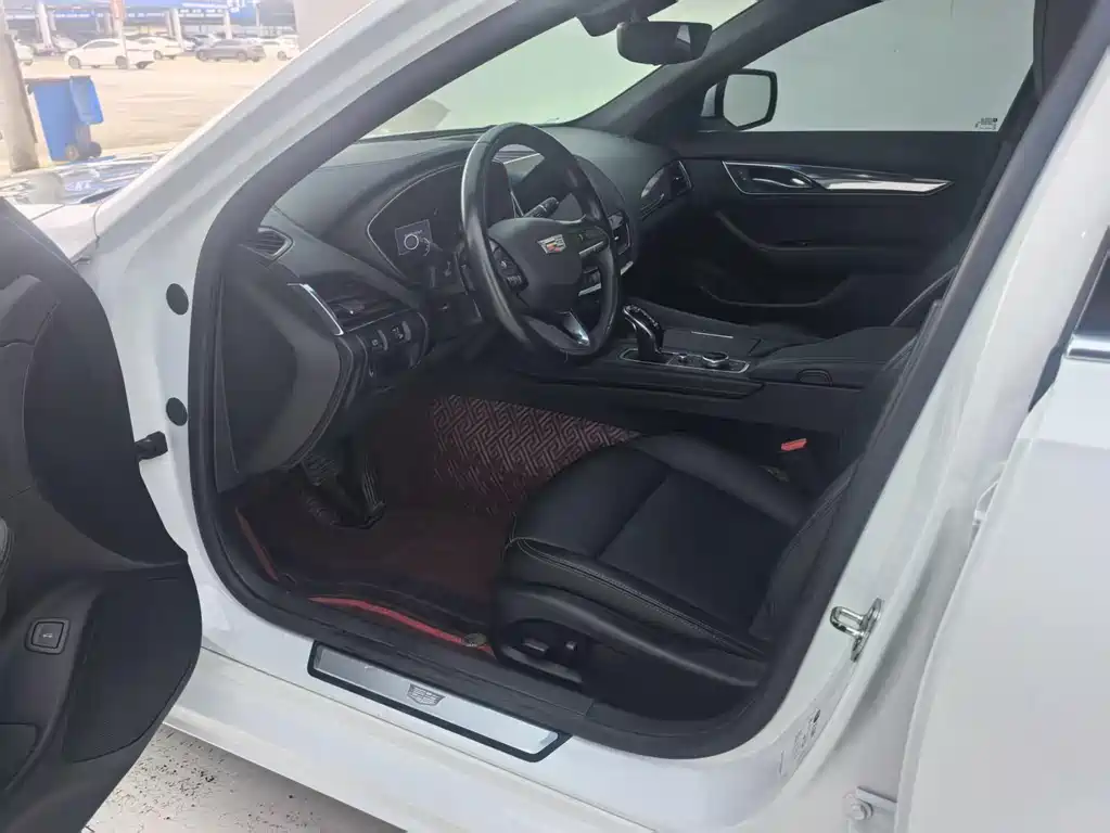 Cadillac CT5 2020 28T Fashion