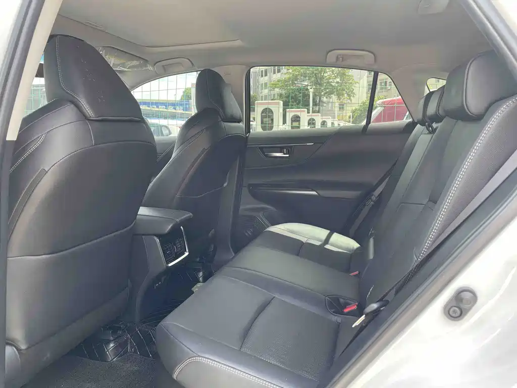 Toyota Venza — миниатюра 15