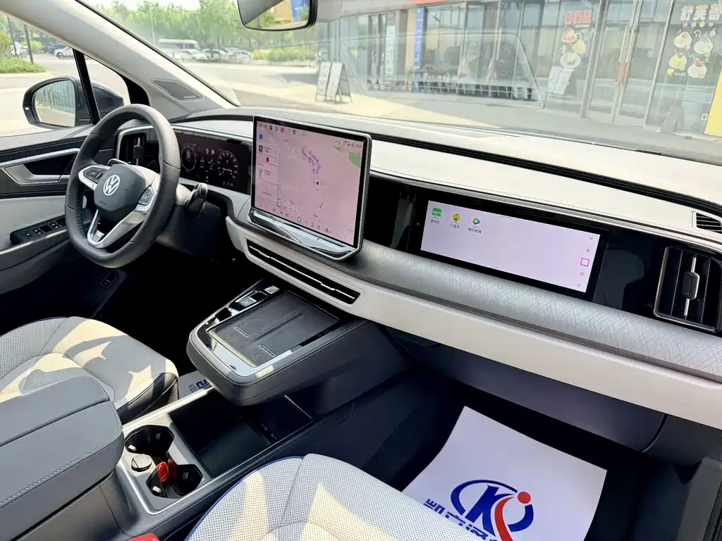 Volkswagen Viloran 2026 450TSI Flagship 6 мест