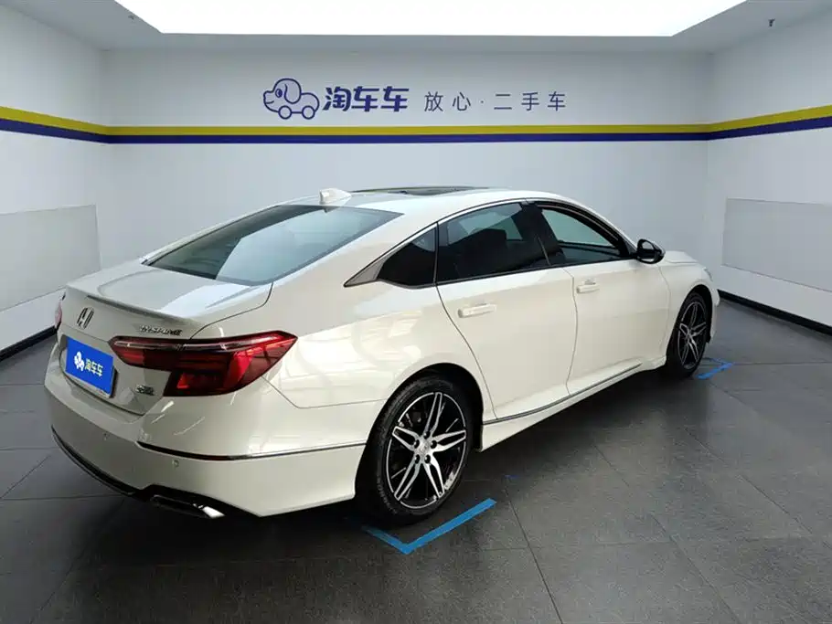 Honda Inspire 2022 260TURBO