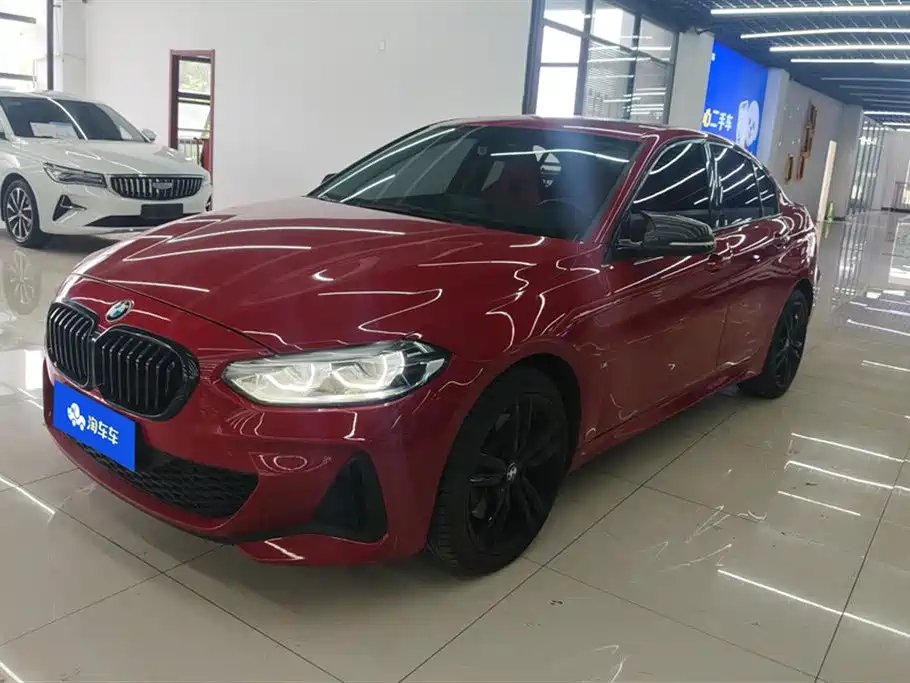 BMW 1 Series 2021