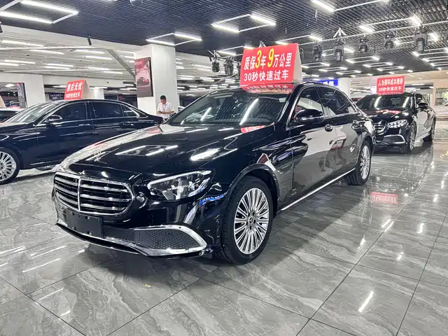 MERCEDES-BENZ E CLASS