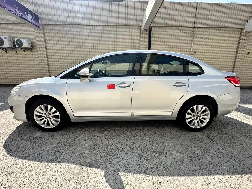 Citroen C-Quatre — миниатюра 8