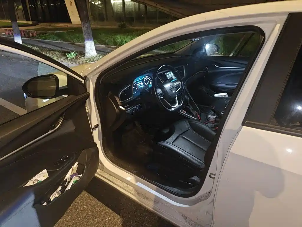 Buick Excelle — миниатюра 17
