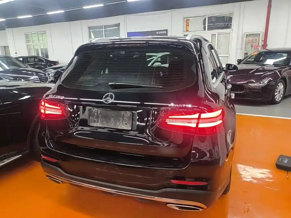 Mercedes-Benz GLC 2017 GLC 260 4MATIC Luxury