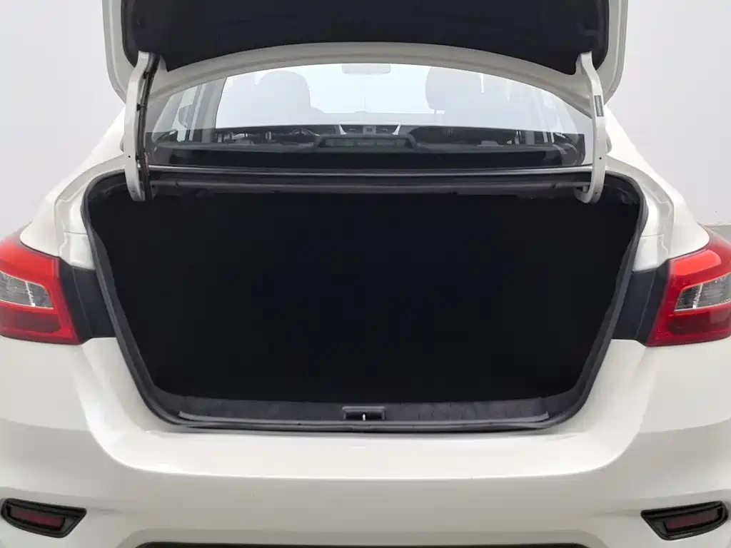Nissan Sylphy — миниатюра 16