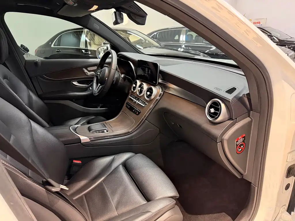 Mercedes-Benz GLC — миниатюра 17