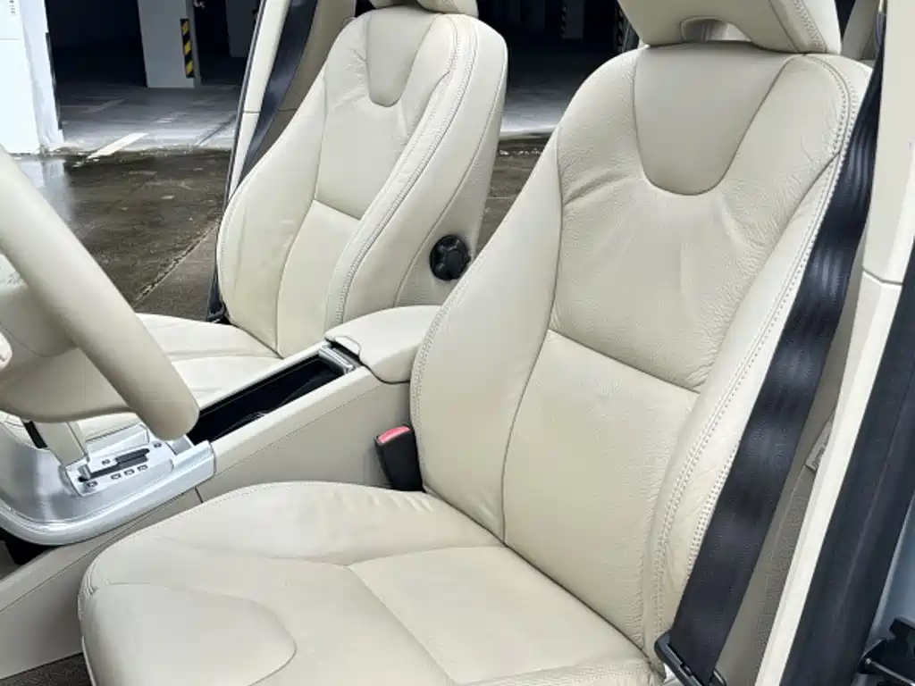 Volvo XC60 (Import) — миниатюра 9