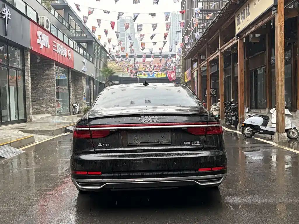 Audi A8 — миниатюра 8