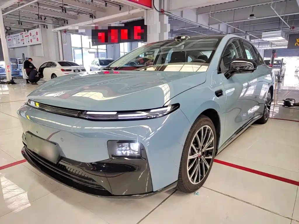 2025 Leapmotor B01 - zdjęcie 1 z 25