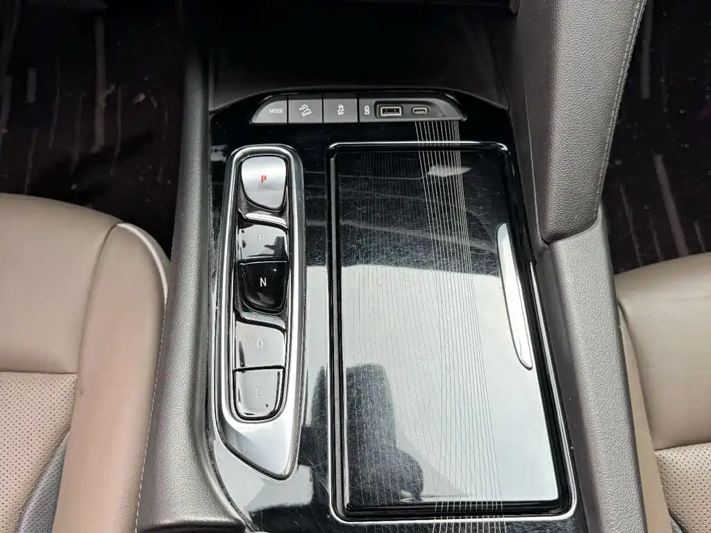Buick Enclave — миниатюра 14