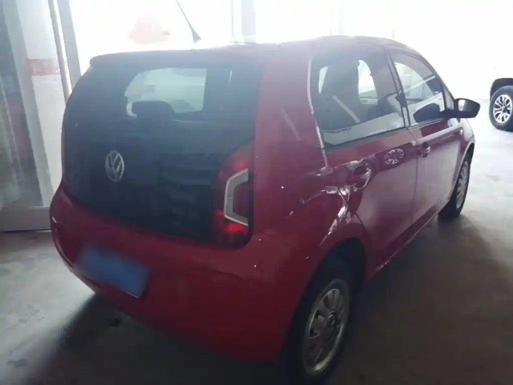 Volkswagen up! — миниатюра 7