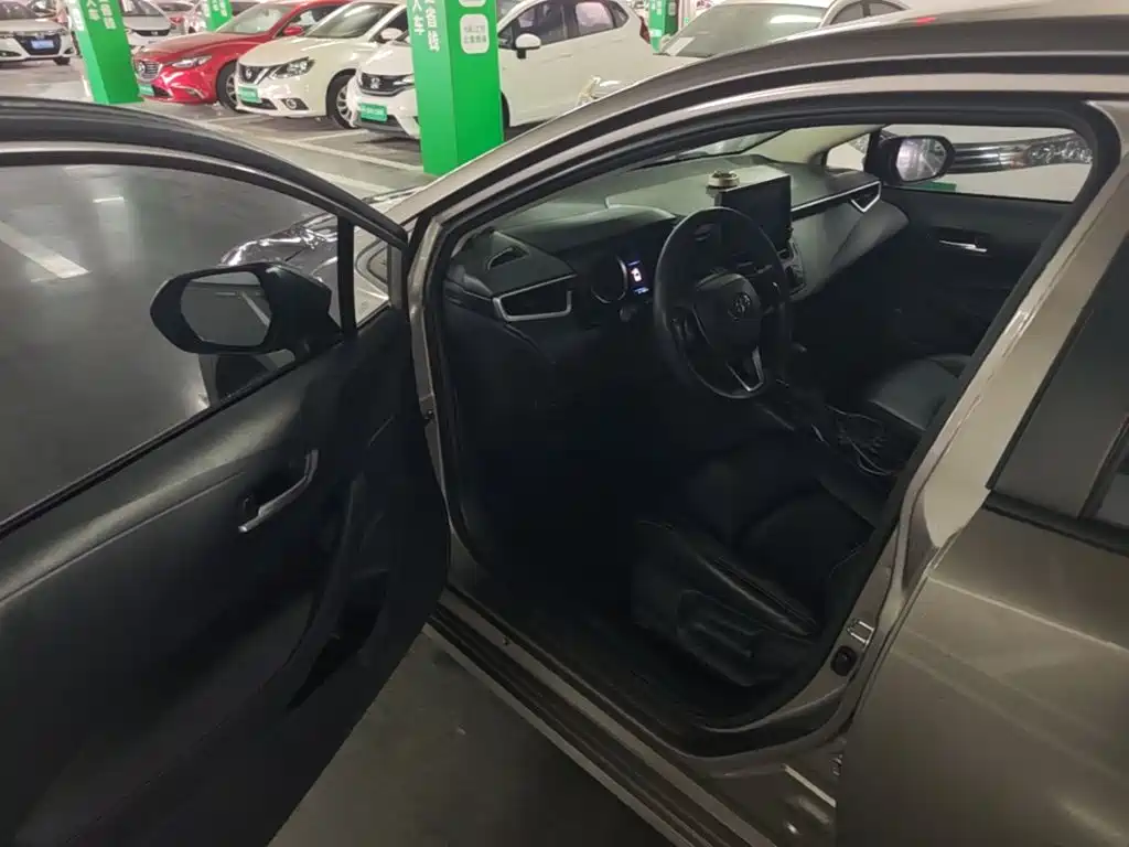 Toyota Corolla — миниатюра 12