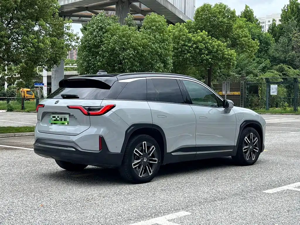 NIO ES6 — миниатюра 11