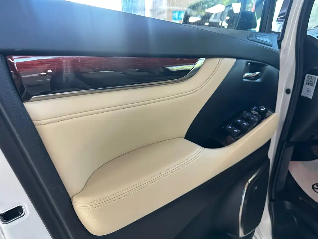 Toyota Alphard 2015 3.5L Luxury